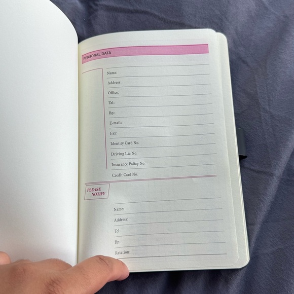 Black Folio Notebook - Picture 4 of 8